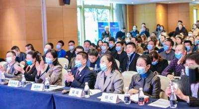 爱尔眼科专家受邀出席2020重庆市医学会眼科年会